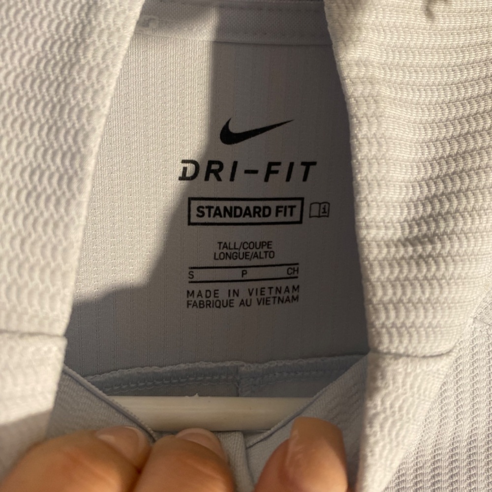 Nike pullover - Picture 3 of 4